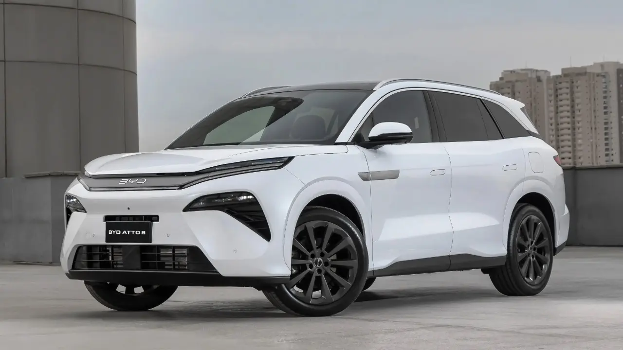 BYD Atto 8