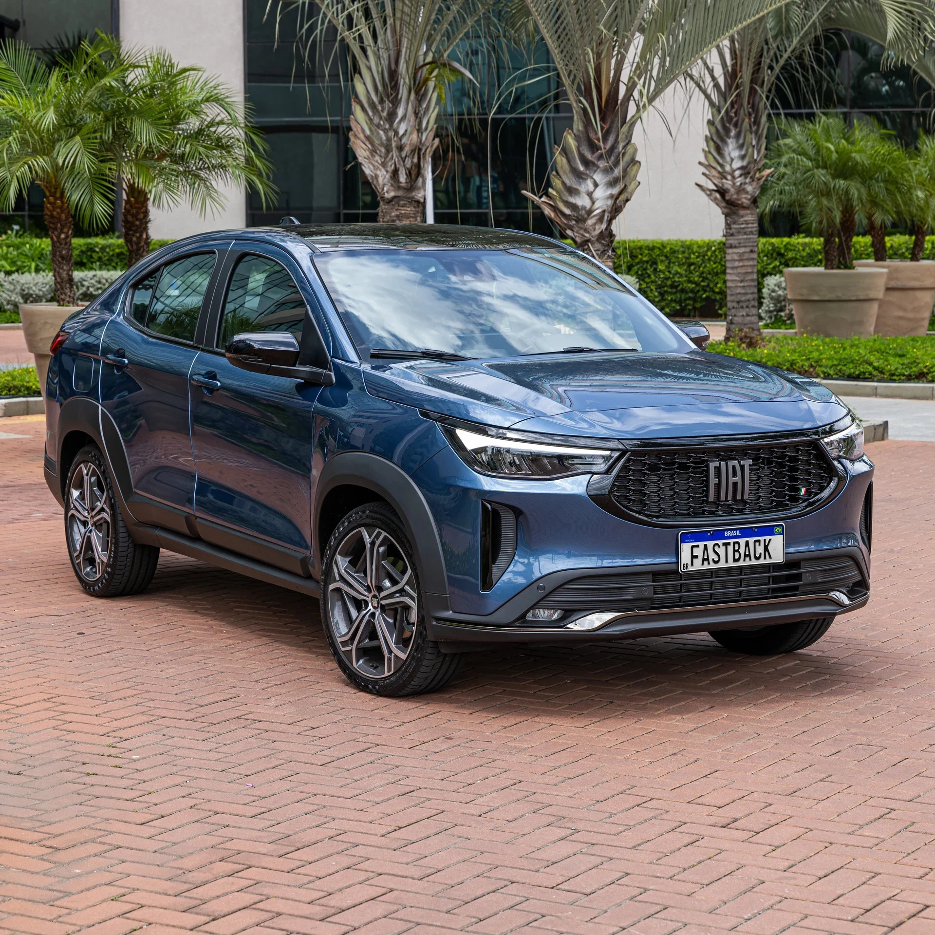 Fiat Fastback Hybrid