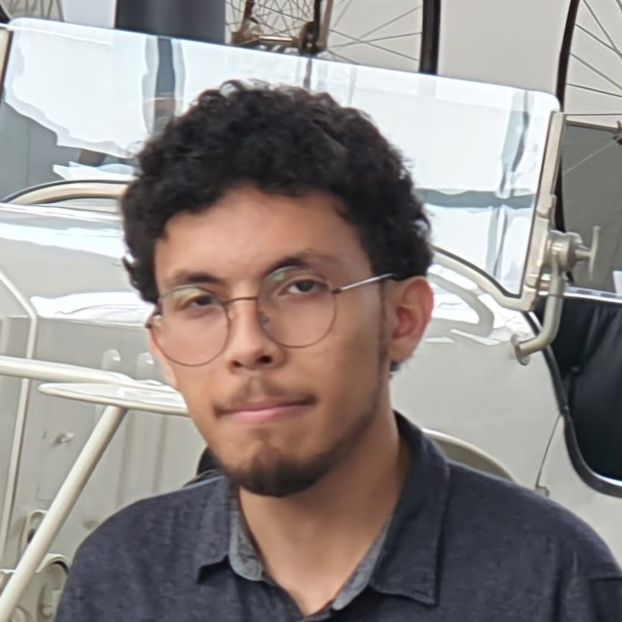 André R.
